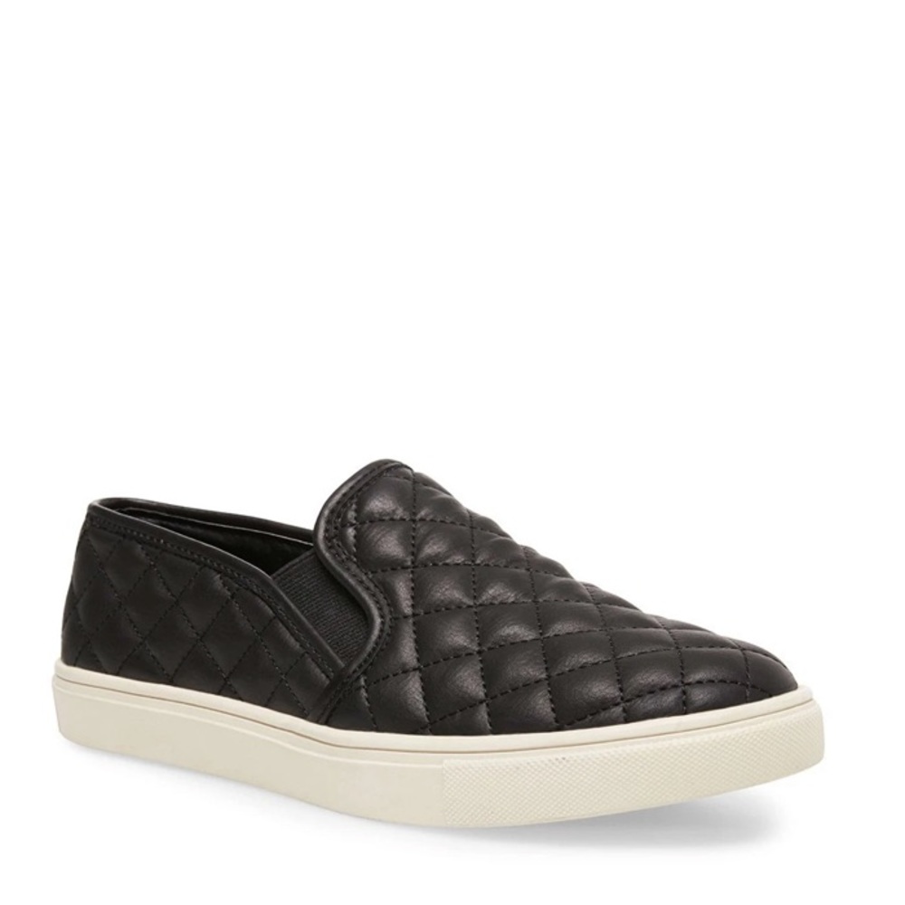 Steve Madden Ecentrcq black slip on quilted sneakers